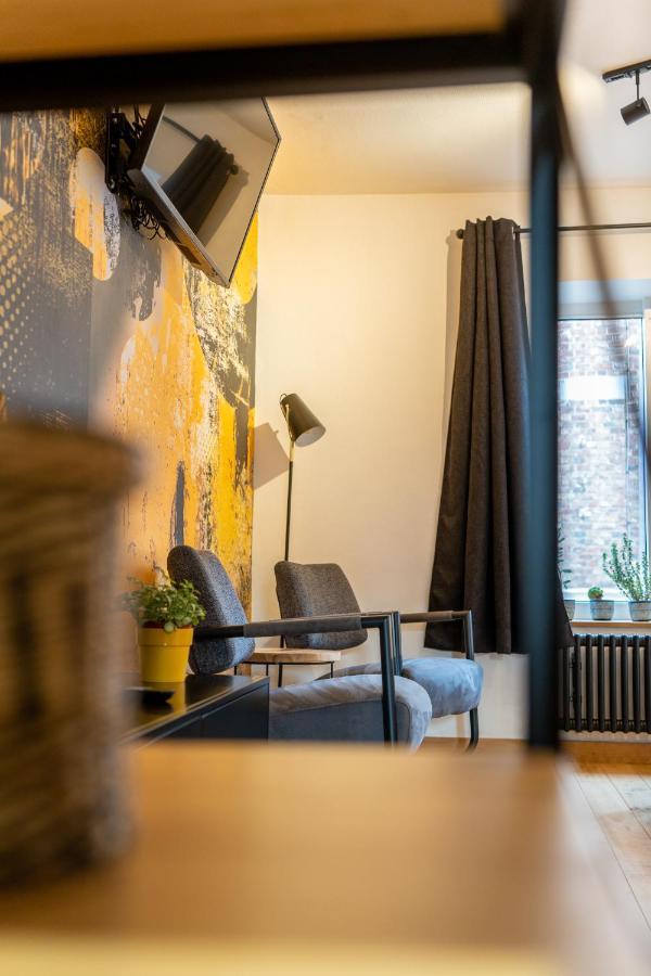 Ardenne Bnb Gite Urbain Avec Terrasse Marche-en-Famenne Luaran gambar