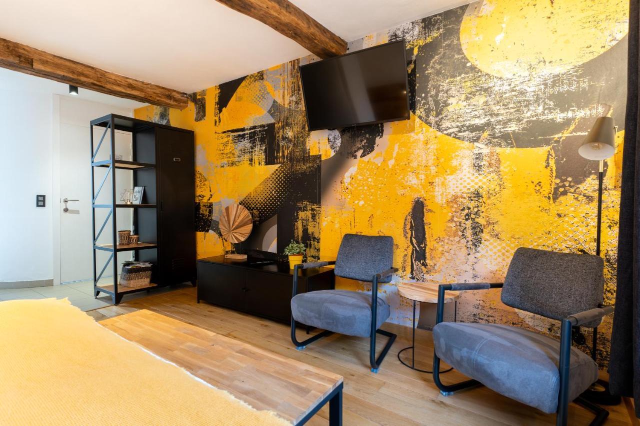 Ardenne Bnb Gite Urbain Avec Terrasse Marche-en-Famenne Luaran gambar