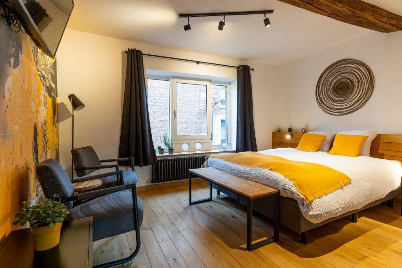 Ardenne Bnb Gite Urbain Avec Terrasse Marche-en-Famenne Luaran gambar
