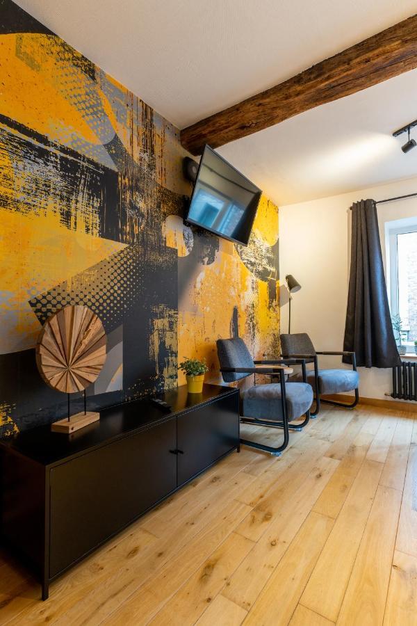 Ardenne Bnb Gite Urbain Avec Terrasse Marche-en-Famenne Luaran gambar